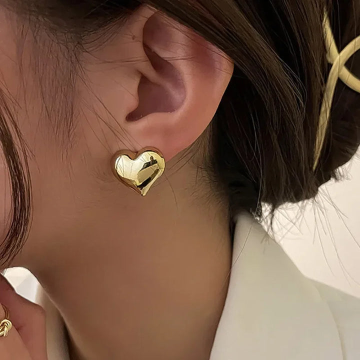 Ania | Heart-Shaped Earrings