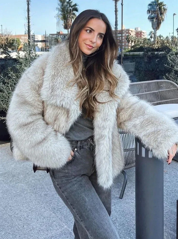 Mariya™ | Luxurious Faux Fur Coat